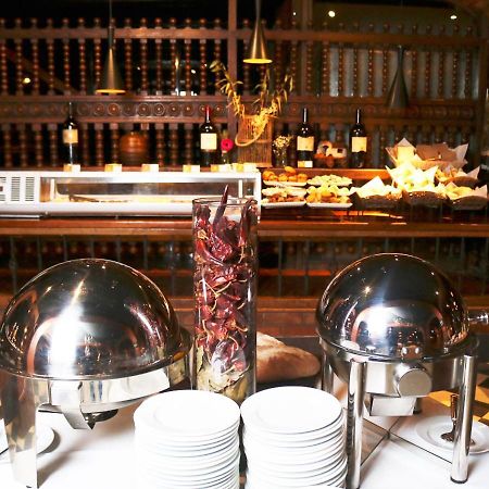 Hotel Y Centro De Eventos Manquehue Las Condes サンティアゴ エクステリア 写真
